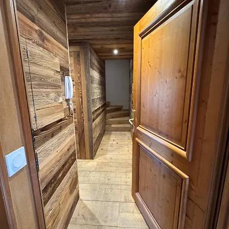 Duplex Aux Pieds Des Pistes A Rochebrune Megeve