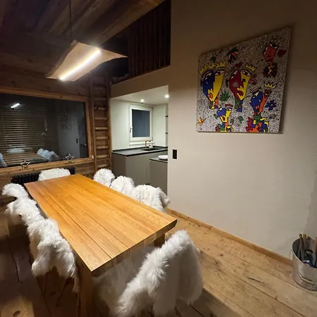 Duplex Aux Pieds Des Pistes A Rochebrune Megeve